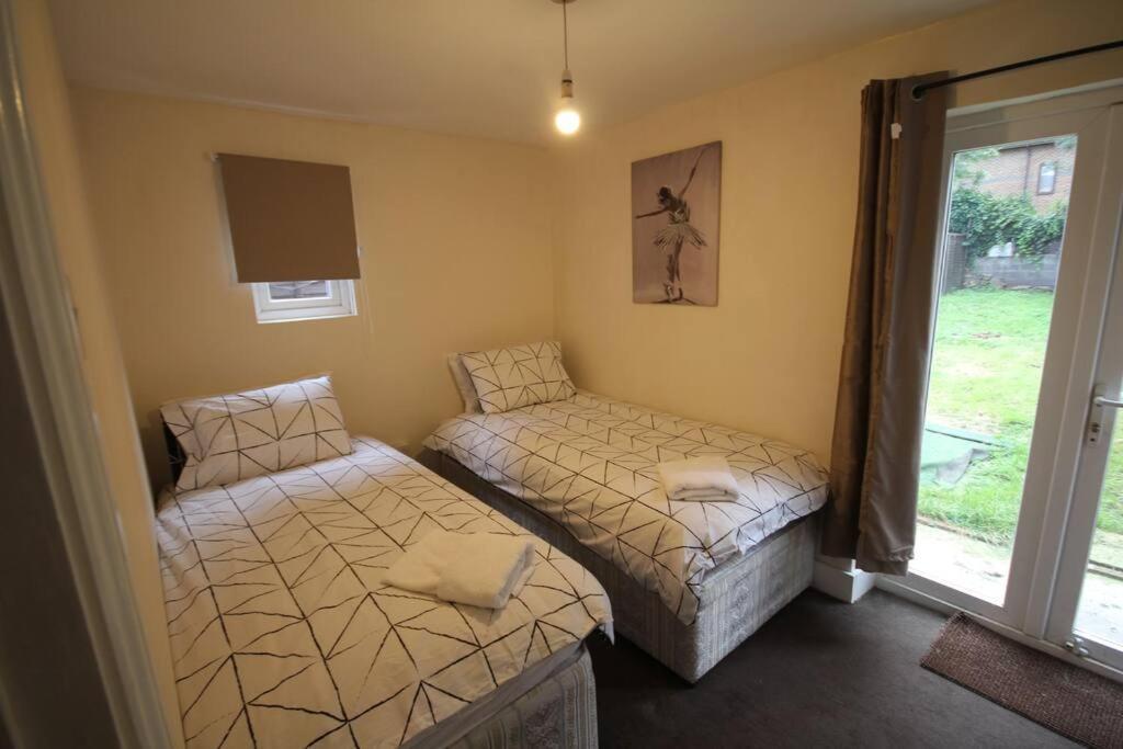 Willesden Lodge London Eksteriør billede